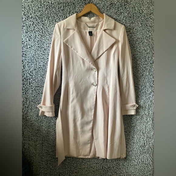 Women’s Light Pink Lined Trench Cost Size XS in Excellent Used Condition - Picture 2 of 5